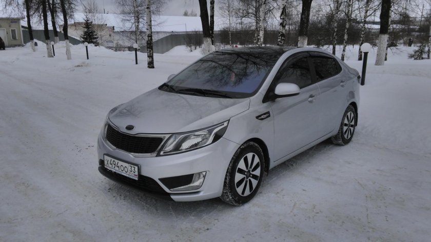 Киа Рио 3 седан серебристый