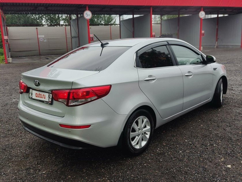 Kia Rio 2015 — 2017 III Рестайлинг