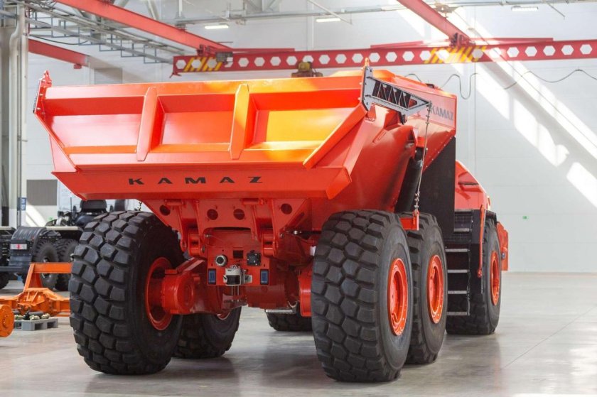 Шарнирно сочлененные самосвалы КАМАЗ