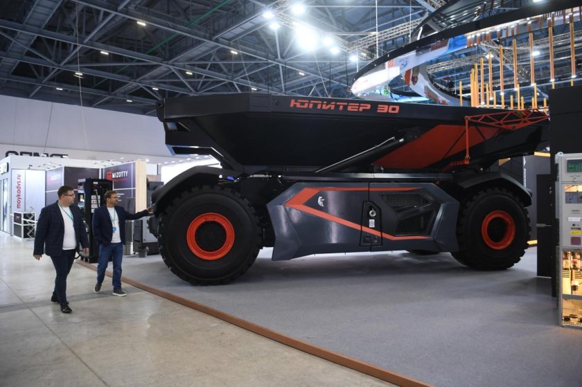 Беспилотный карьерный самосвал КАМАЗ