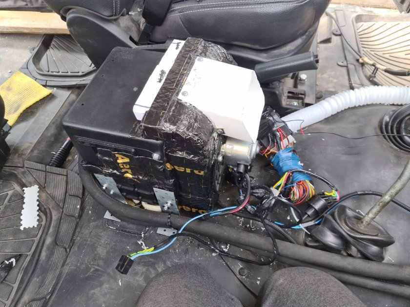 Кондиционер на крышу УАЗ Хантер