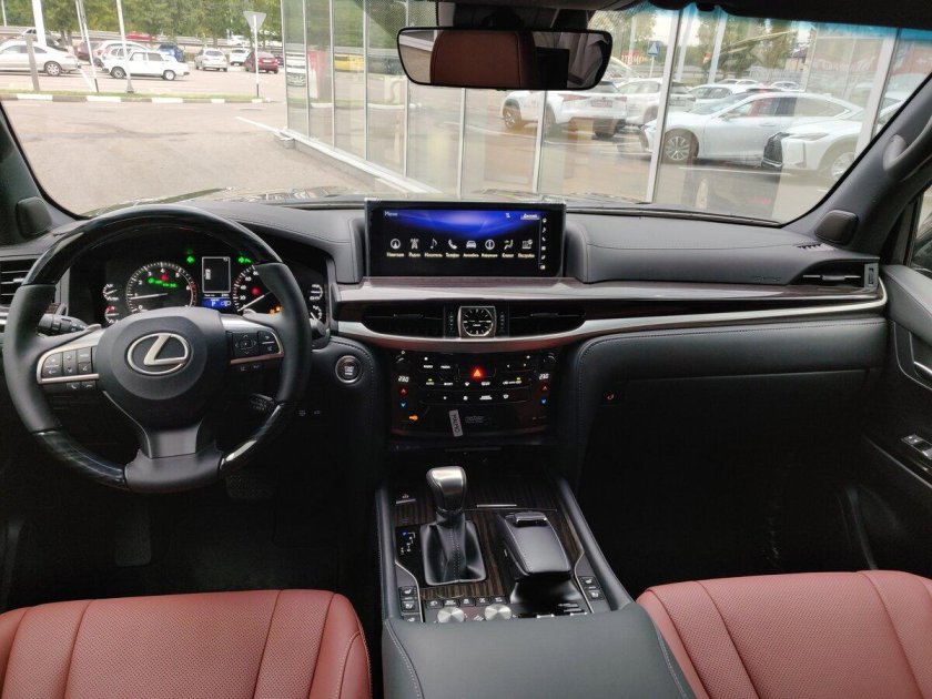 Lexus LX 570 2020 салон