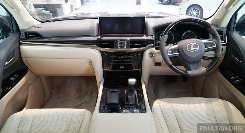 Lexus LX 570 правый руль