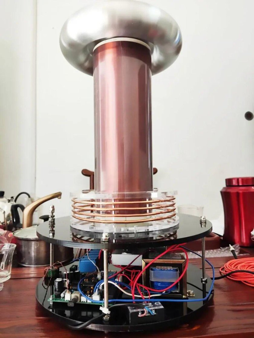 Музыкальная катушка Тесла