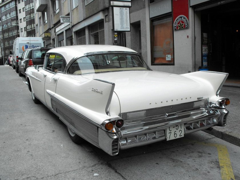 Кадиллак Флитвуд Сиксти специал 1958