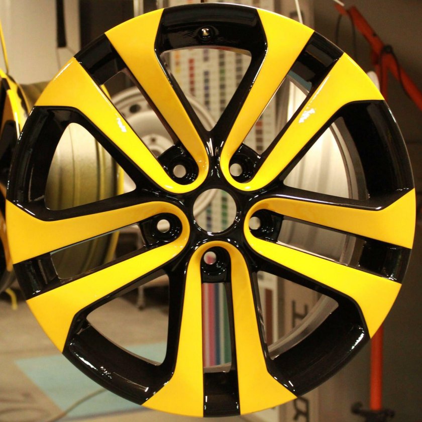 Желто черные диски