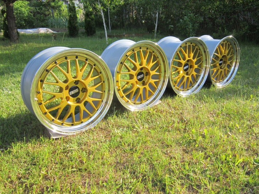 Нива желтая диски r15 ATS