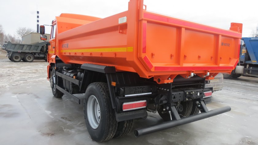КАМАЗ 43255 самосвал