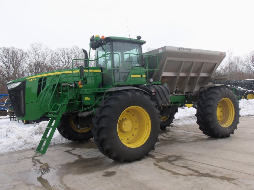 Джон Дир 4940