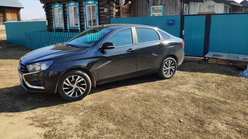 Лада Веста св диски r16