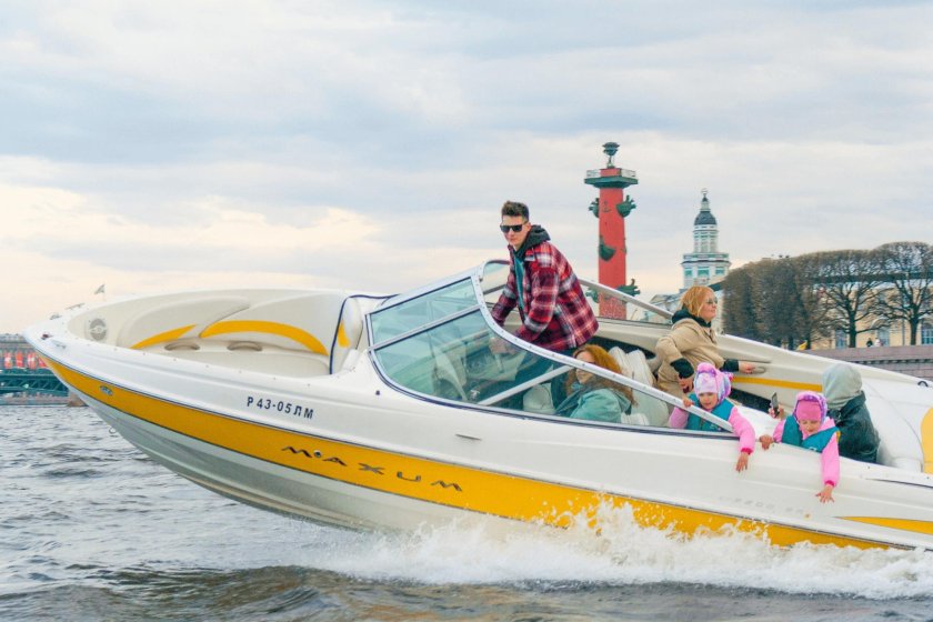 Прогулка на катере
