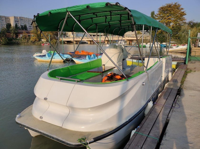 Прогулка на катере Минск