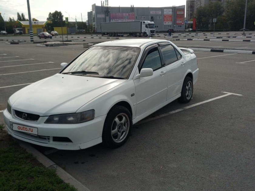 Мицубиси Галант 1999