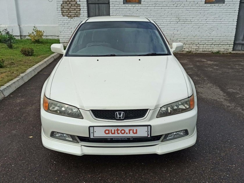 Honda Accord 6 белый