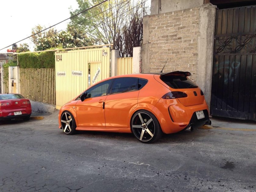 Сеат Леон 2012 в обвесах