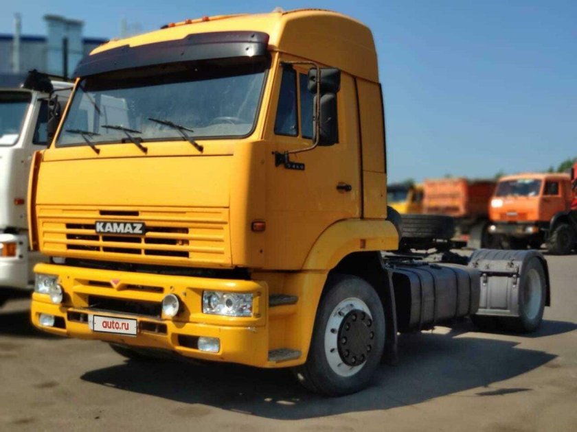 Грузовик КАМАЗ 5460