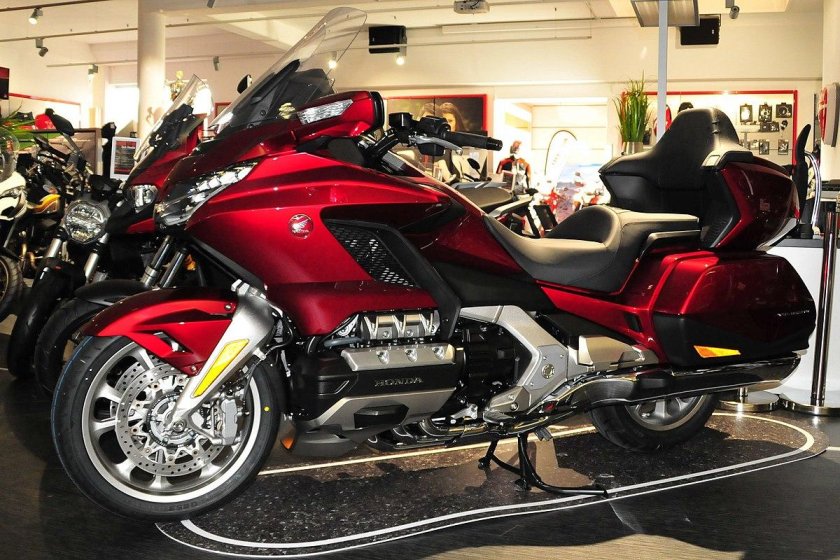 Хонда Голд Винг