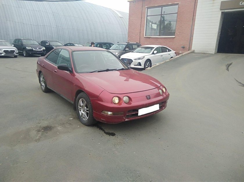 Хонда Интегра 1994 красная