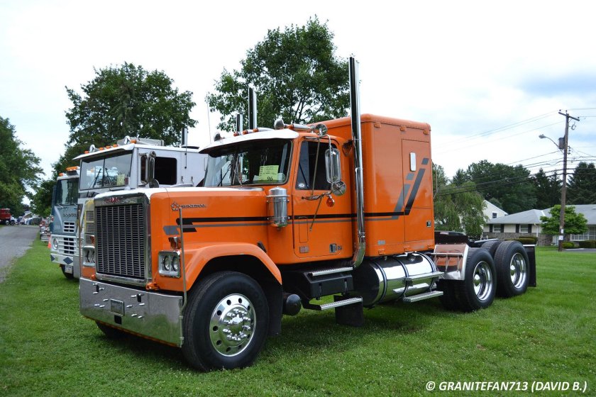 Грузовик GMC General