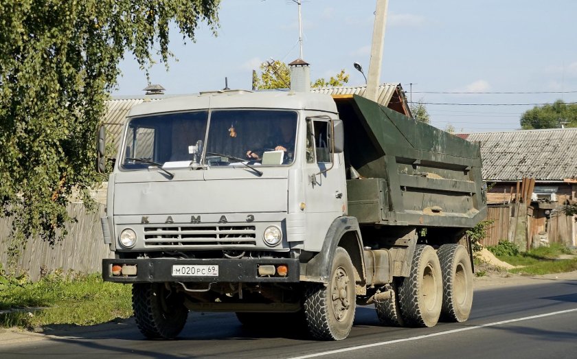 КАМАЗ 55111 военный