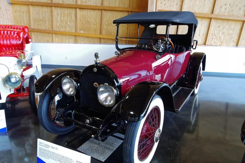 1917 Cadillac v8