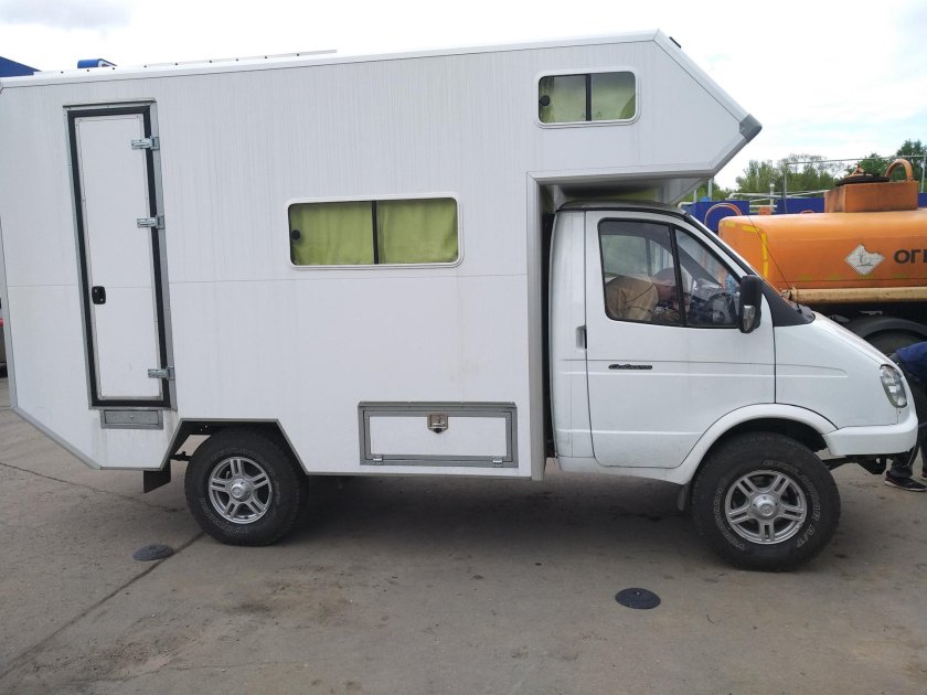 ГАЗ Соболь 4х4 автодом