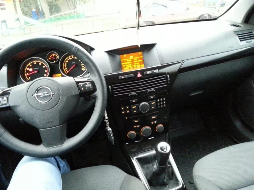 Opel Astra h GTC Cosmo салон