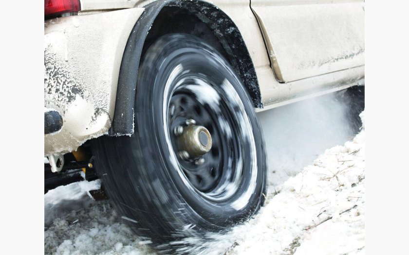 Машина буксует