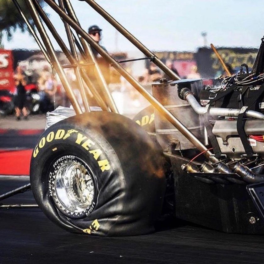 Драгстер топ Фуел