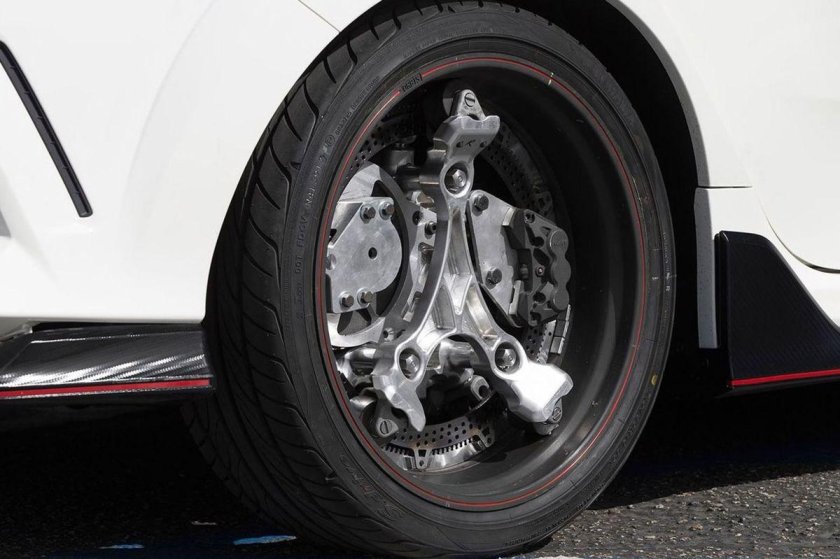 Крепление колеса автомобиля