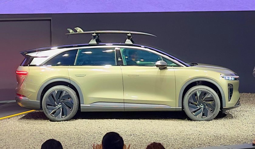 Люсид кроссовер