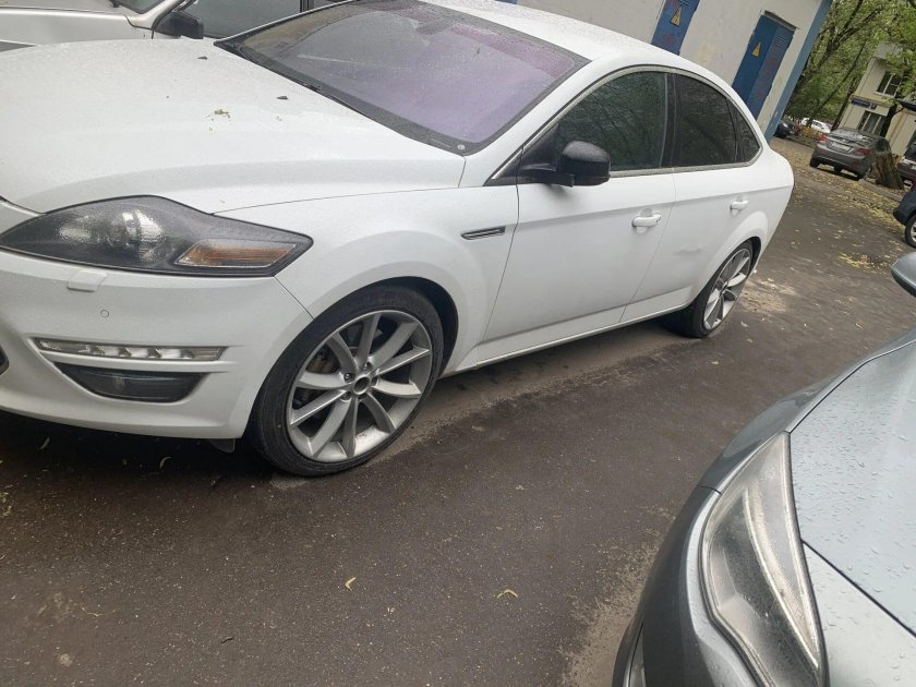 Ford Mondeo 4 r19