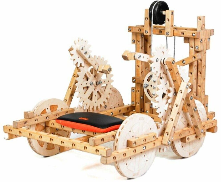 Масштабный деревянный конструктор