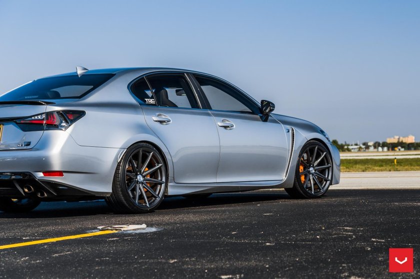 Lexus GS F r20