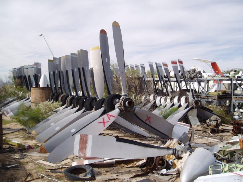 Кладбище авиационной техники в России
