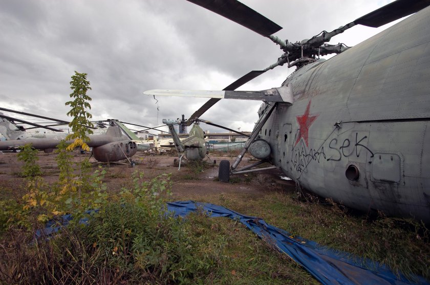 Ходынское поле заброшенные самолеты