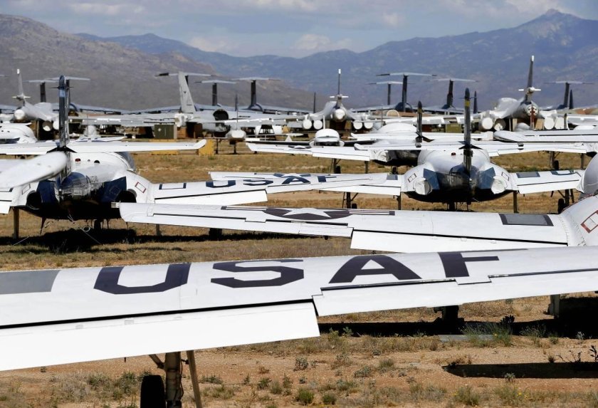 Дэвис-Монтан авиабаза