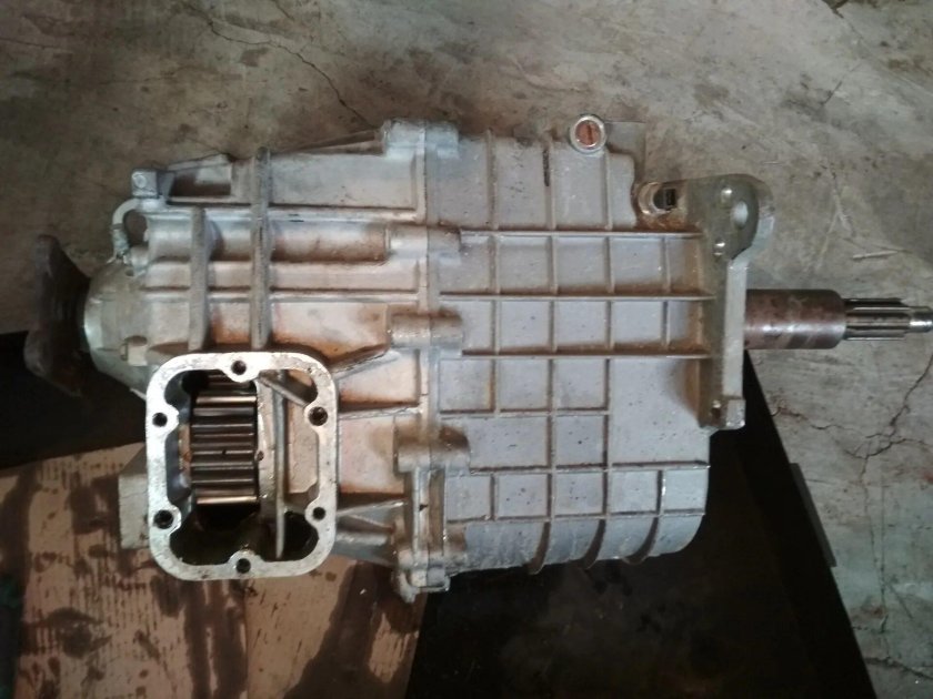 Крепление КПП ГАЗ 3309