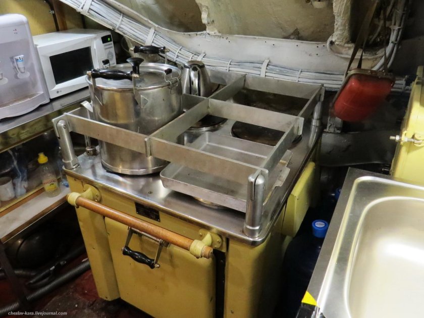 Плита на камбузе