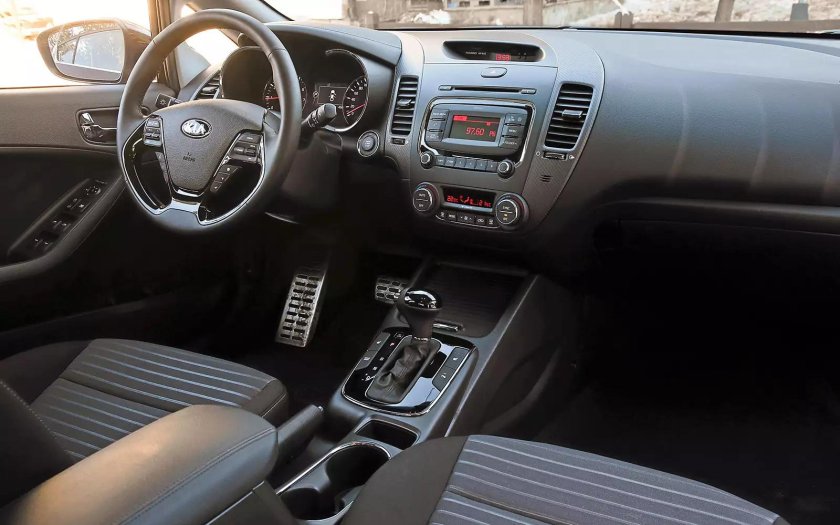 Киа Церато 2017 салон