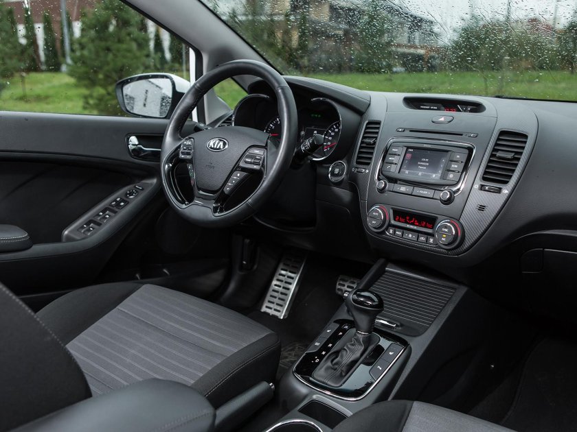 Kia Cerato 3 салон