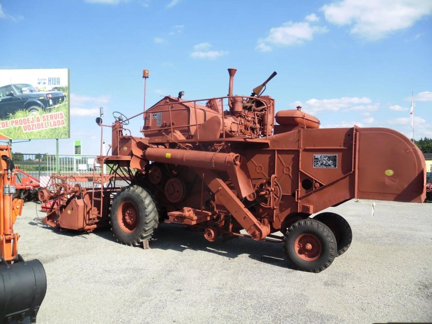 Комбайн Нива СК 5