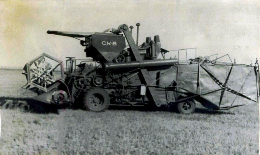 Комбайн Сталинец 4
