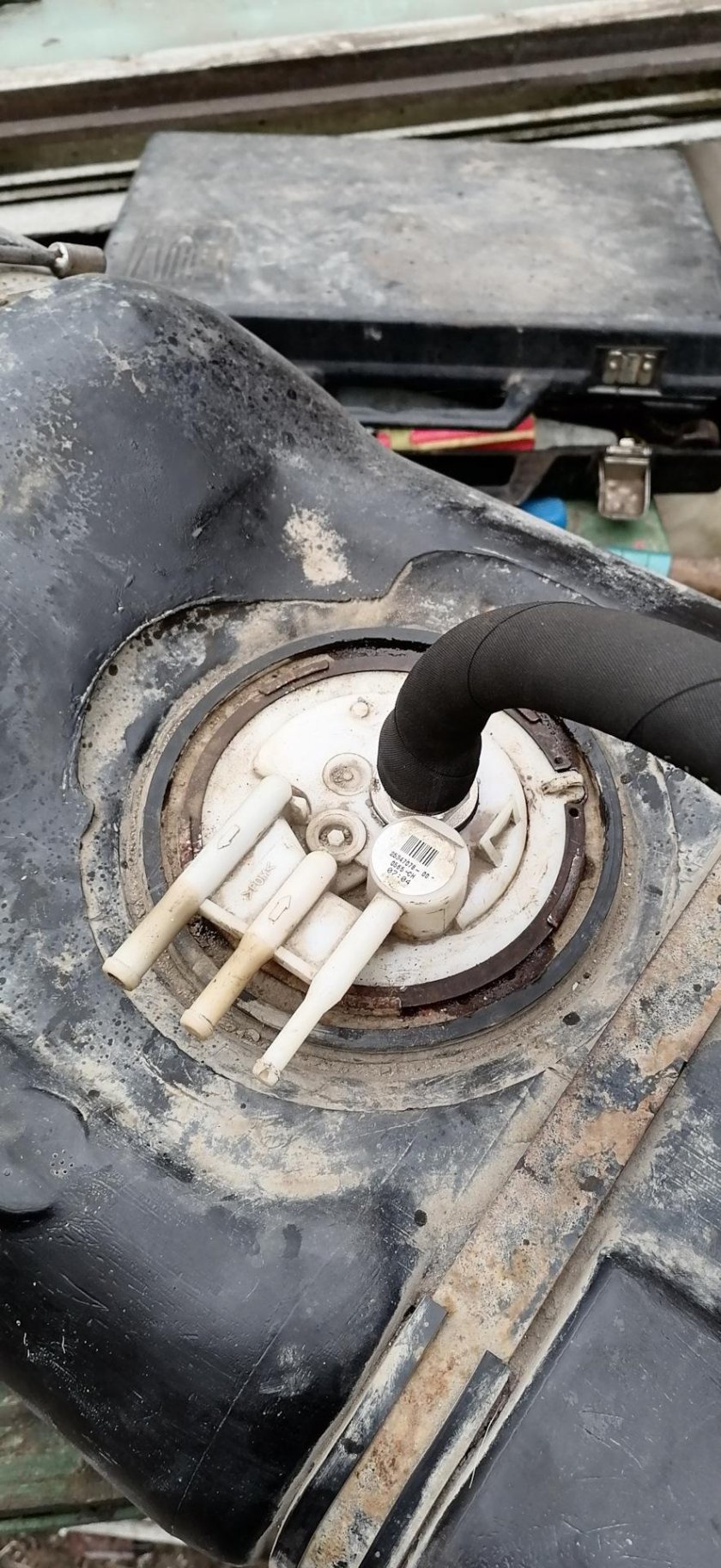 Датчик бензина на Тянье Адмирал