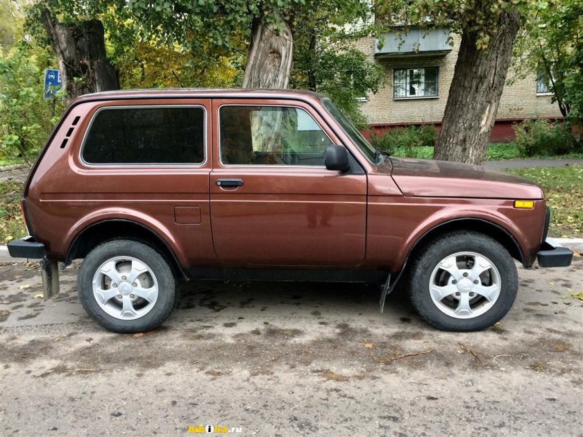 Нива 2121 цвет Терра