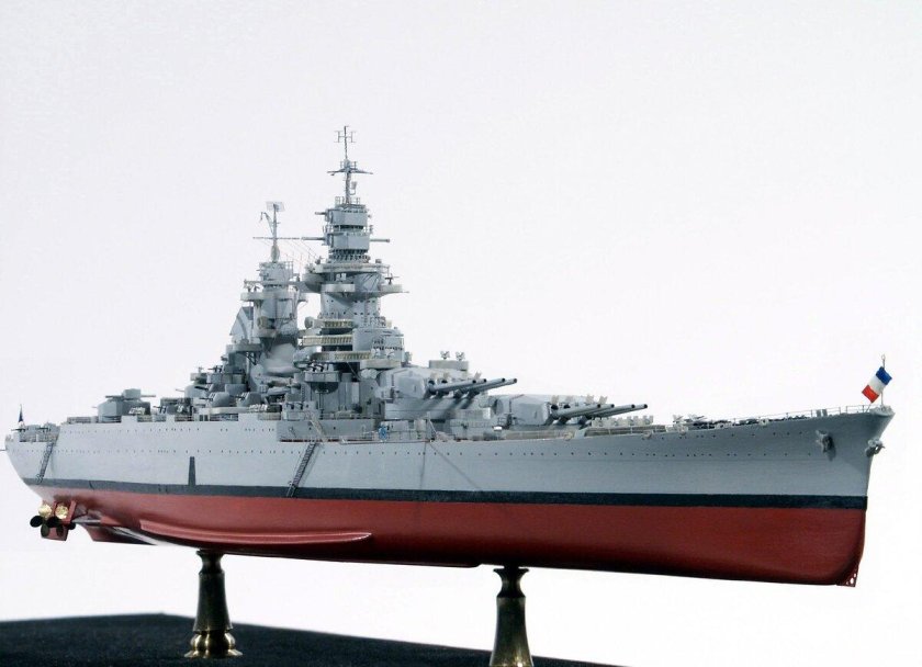 Ришелье и Жан бар линкор