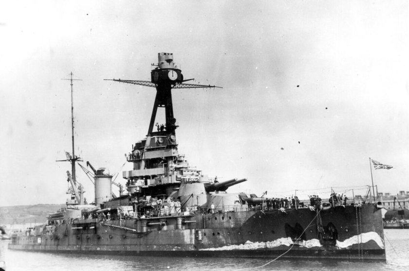 Французский линкор Париж