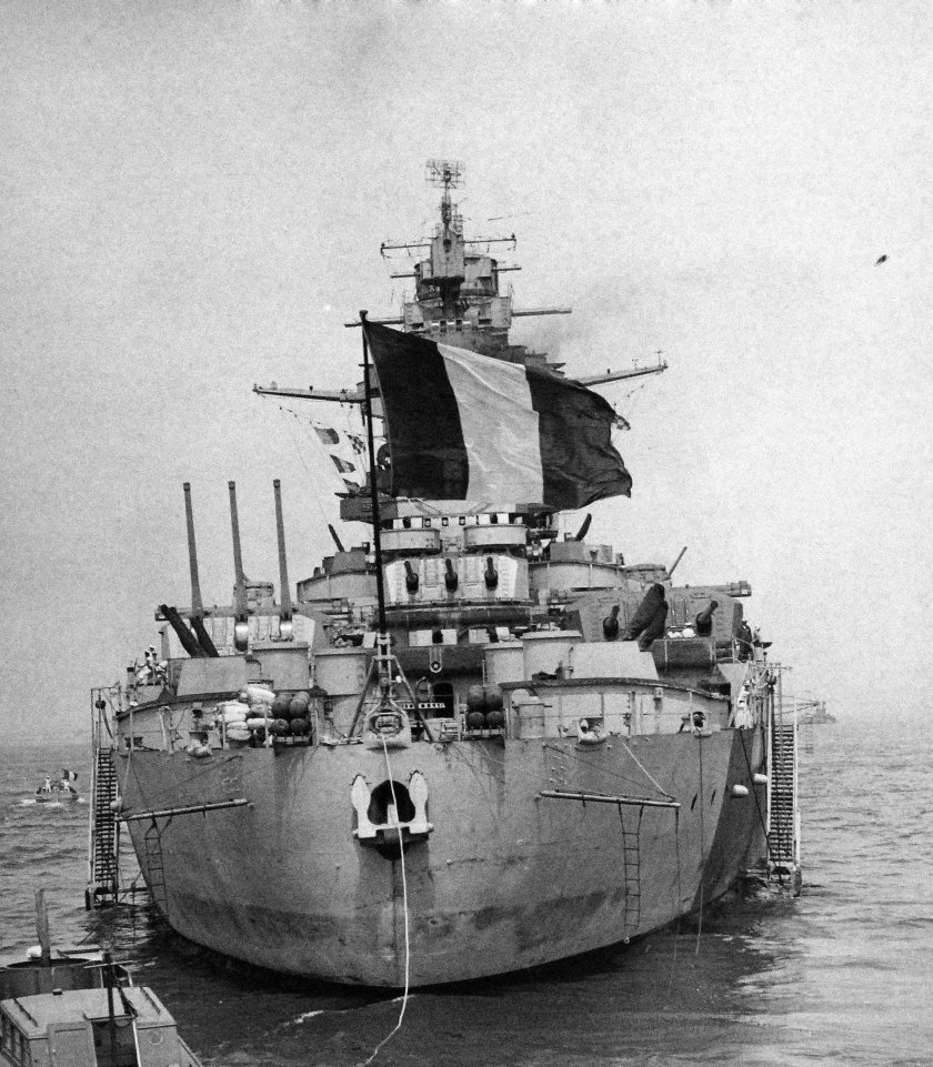 Линейный корабль Ришелье Франция 1940 г