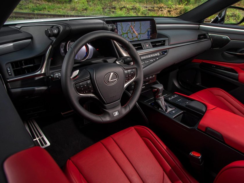 Lexus es 350 f Sport салон
