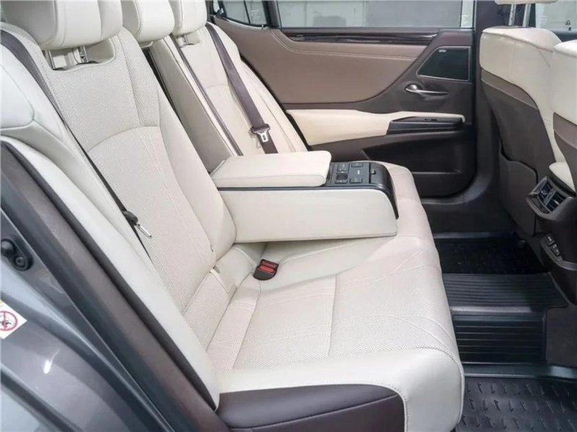 Lexus es 250 салон сзади